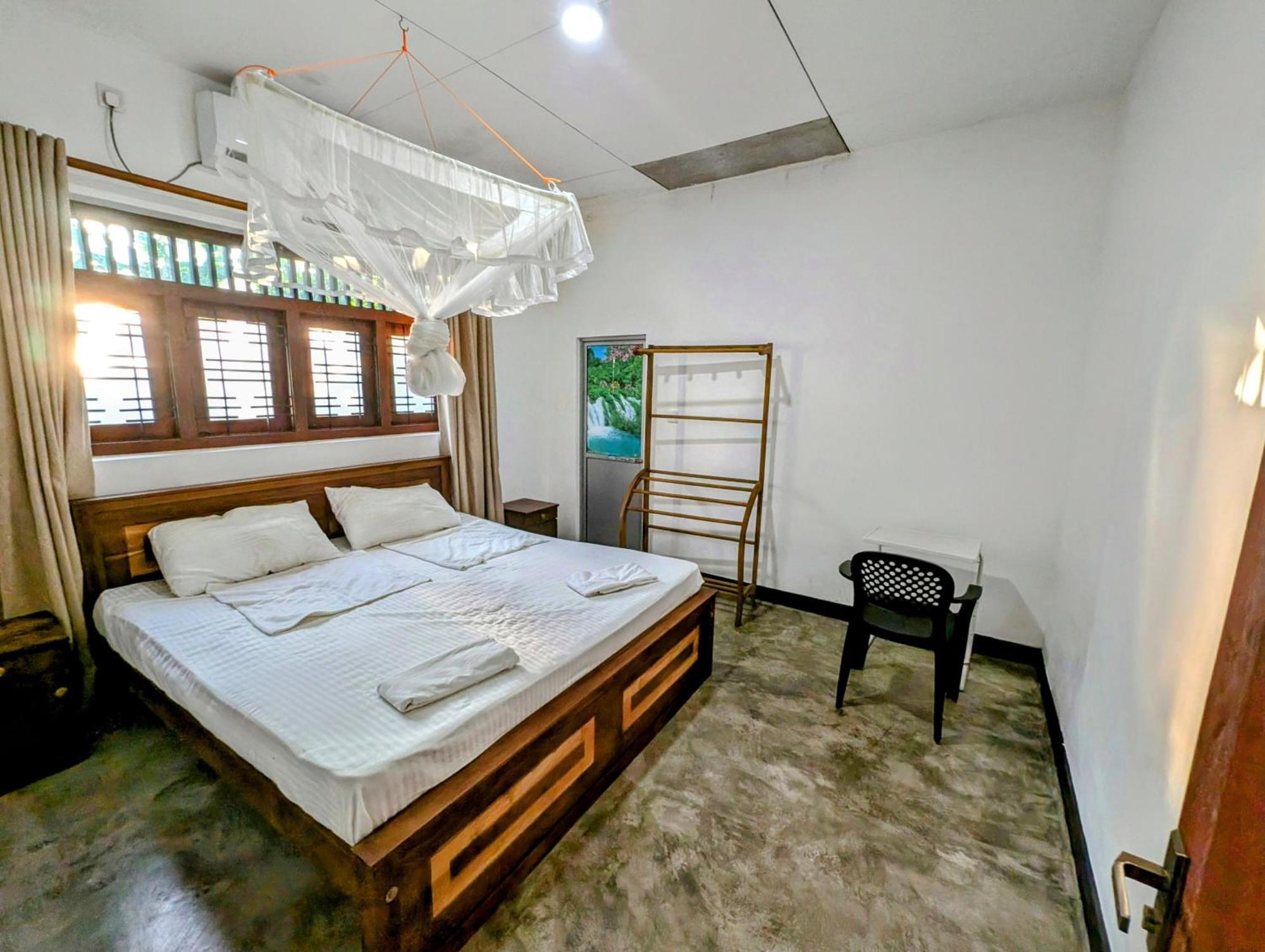 Albergue Costels Weligama Exterior foto